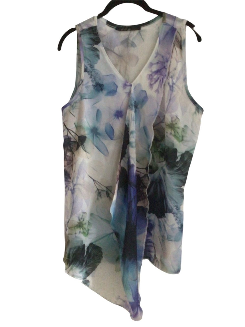 💜Sleeveless V-Neck Floral Blouse in Blue and Green